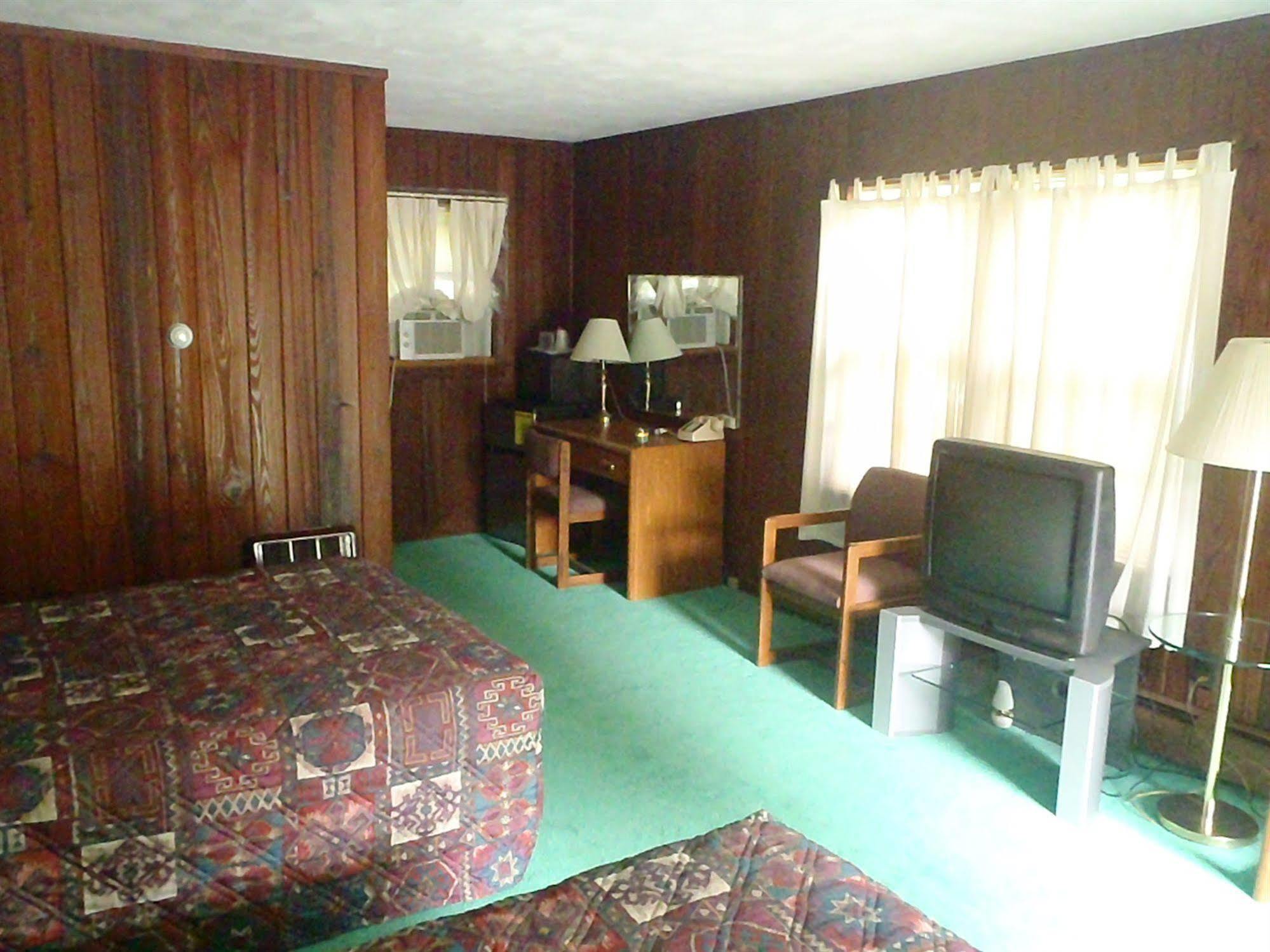Heart Of The Berkshires Motel Pittsfield Exteriör bild